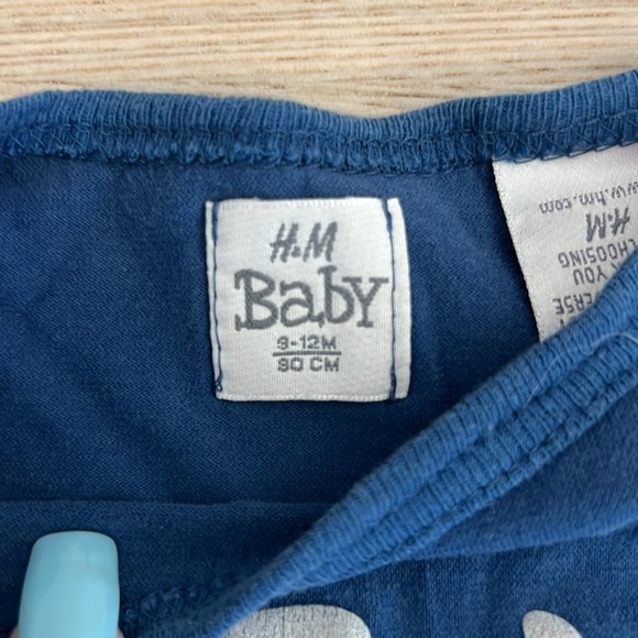 H&M Baby long sleeve with puppy dog - Picture 3 of 4